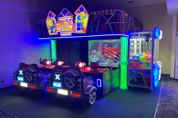Resort in Kissimmee FL with Arcade